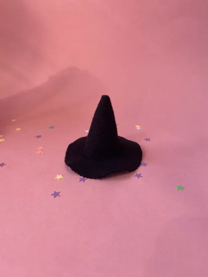 Witch hat sewing pattern for miniatures