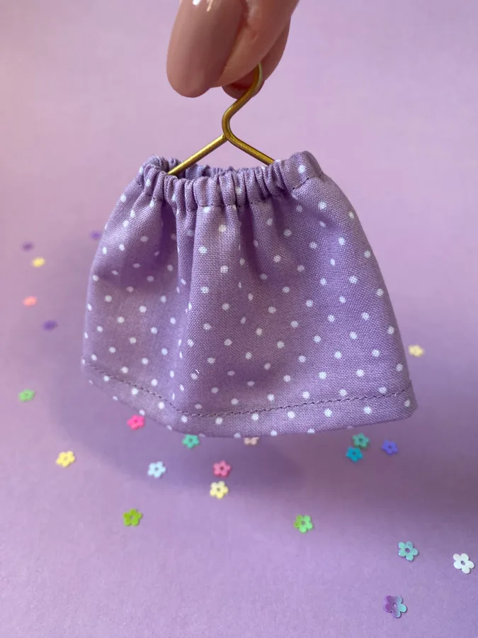 Minissaia Bolinhas Lilás para Ratinhas